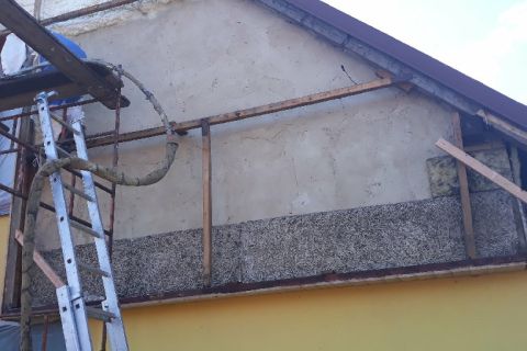 Štít RD - izolace PUR