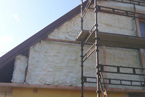 Štít RD - izolace PUR