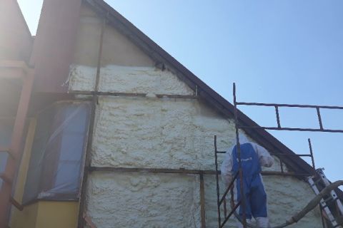 Štít RD - izolace PUR